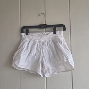 Lululemon Hotty Hot High-Rise Lined Shorts Size 8